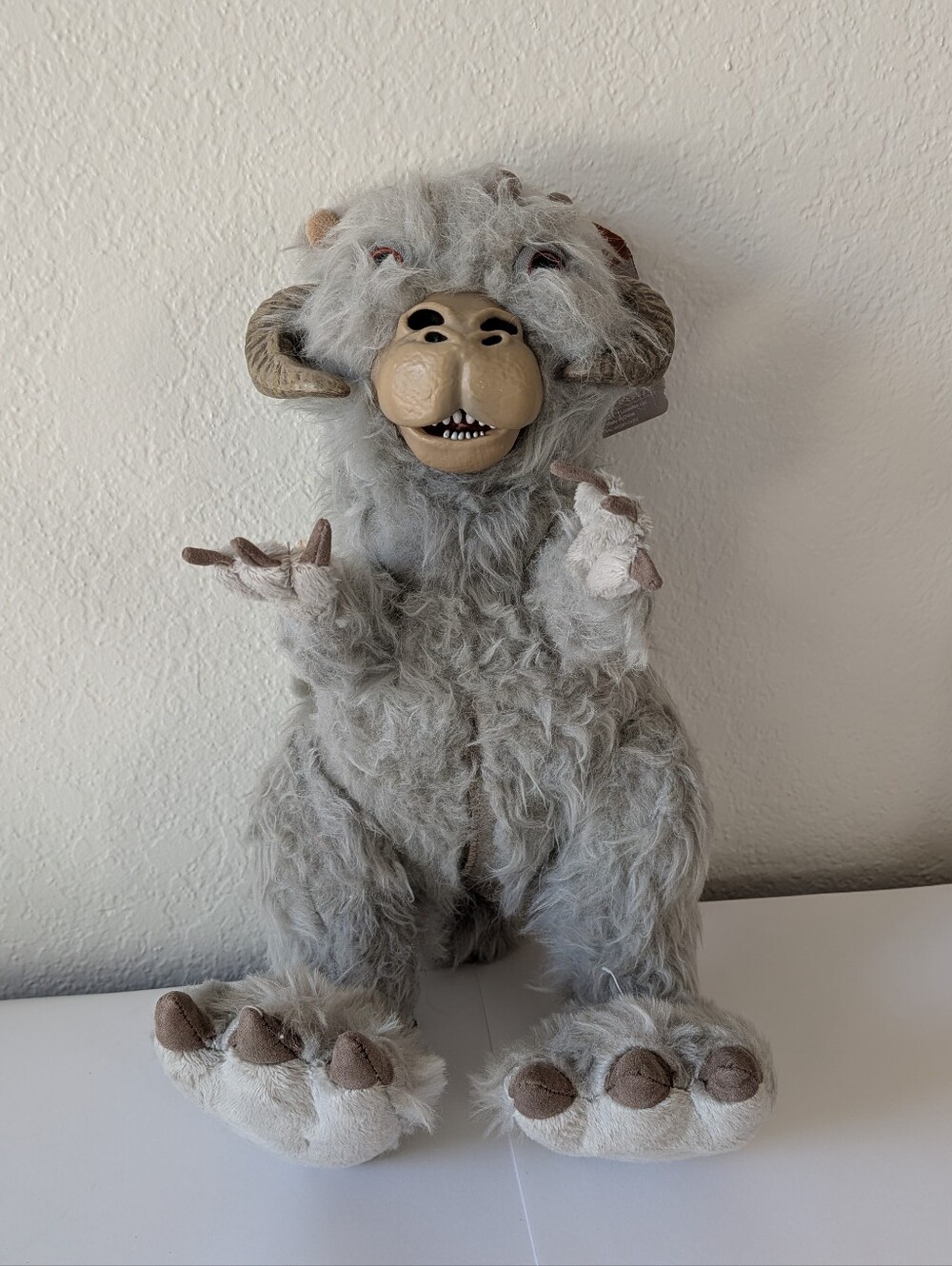 Disney Parks Star Wars Galaxys Edge Tauntaun Poseable Talking Plush Creature Toy